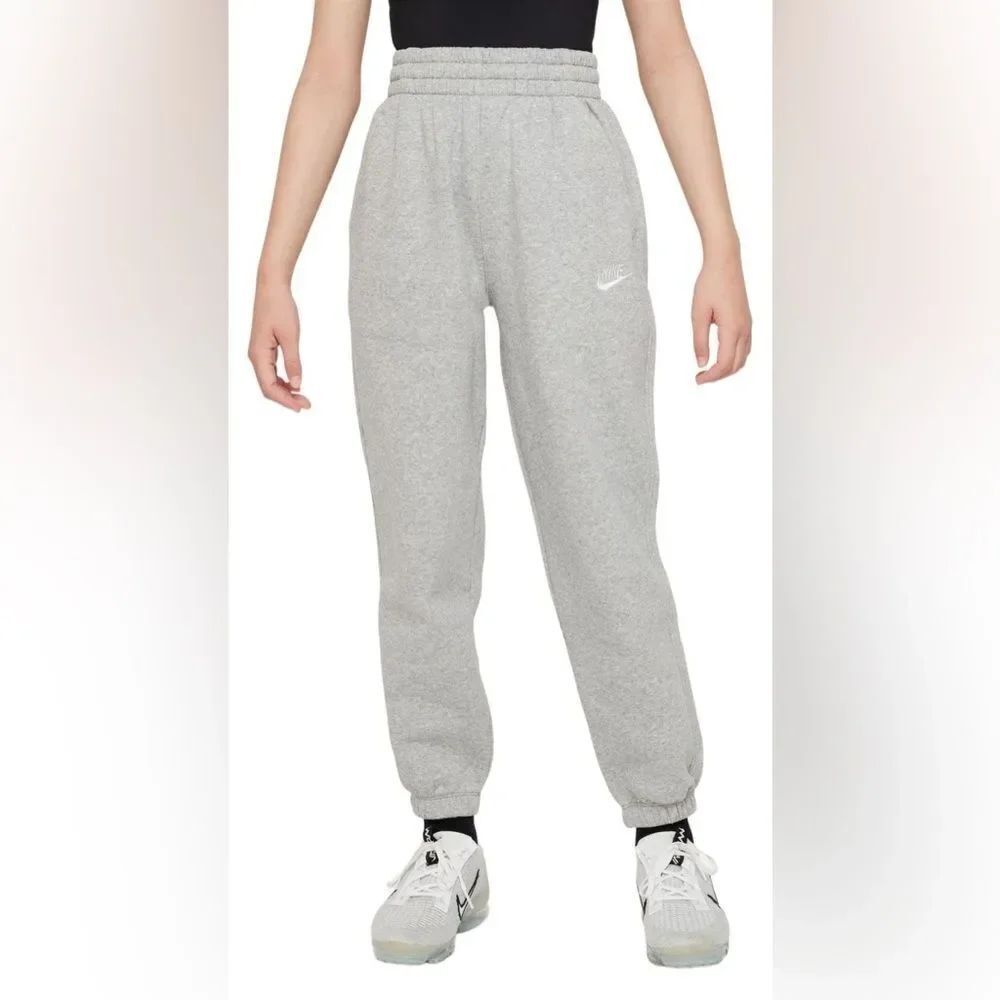 Nike Girls' Sportswear Club Fleece Oversized Joggers in Grey Size XL